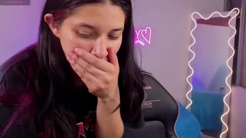 Snapshot of blithz_tay chatting on 09-23-25, 11:46 blithz_tay online show from 09-23-25, 11:46