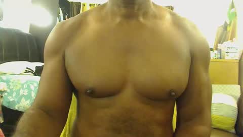 blkbiguncut10462 online show from 11-17-25, 05:46