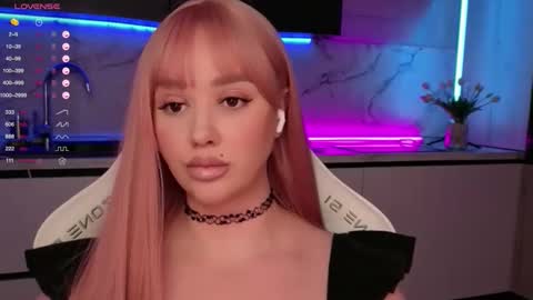 Lana online show from 09-22-25, 07:43