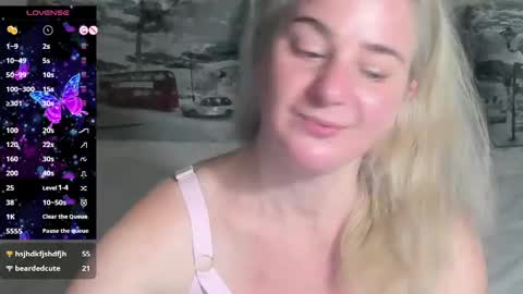 Snapshot of blond_ledi chatting on 02-01-25, 08:26 blond_ledi online show from 02-01-25, 08:26