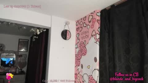 Snapshot of blonde_and_bigcock chatting on 02-17-26, 07:49 Blonde and Sam online show from 02-17-26, 07:49