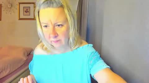 Snapshot of blonde_angel20 chatting on 01-01-25, 07:21 Nicole online show from 01-01-25, 07:21