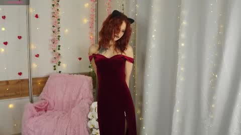 Snapshot of blonde_lotos chatting on 03-06-26, 04:25 Kate and Mary online show from 03-06-26, 04:25