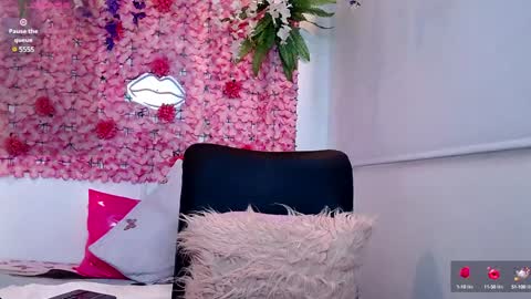 blonde_squirt_ online show from 02-08-25, 02:05