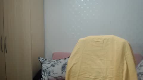Snapshot of blondeagle chatting on 05-18-26, 09:20 Mr Blond online show from 05-18-26, 09:20