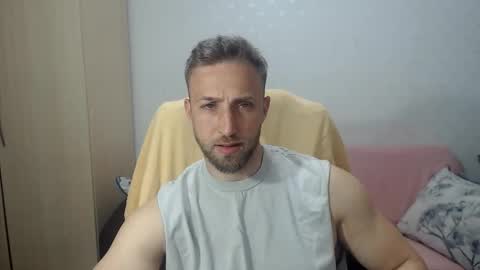 Snapshot of blondeagle chatting on 05-21-26, 05:53 Mr Blond online show from 05-21-26, 05:53