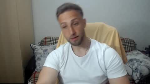 Snapshot of blondeagle chatting on 05-31-26, 06:42 Mr Blond online show from 05-31-26, 06:42