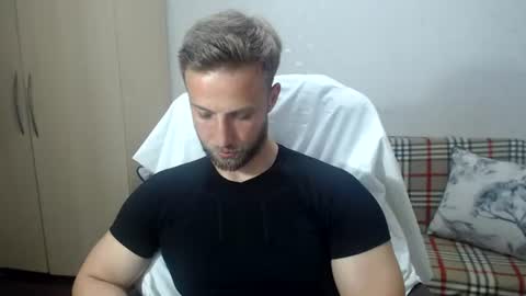 Snapshot of blondeagle chatting on 06-14-26, 09:06 Mr Blond online show from 06-14-26, 09:06