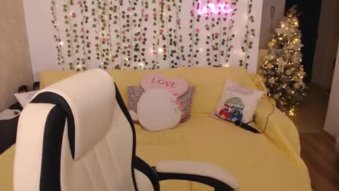 Natasha online show from 12-12-24, 05:15