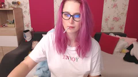 Natasha online show from 02-21-25, 07:54