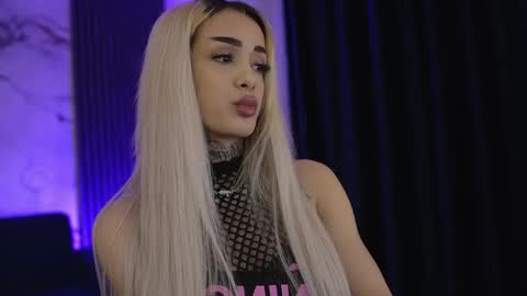 blondie_muller online show from 05-06-26, 07:52