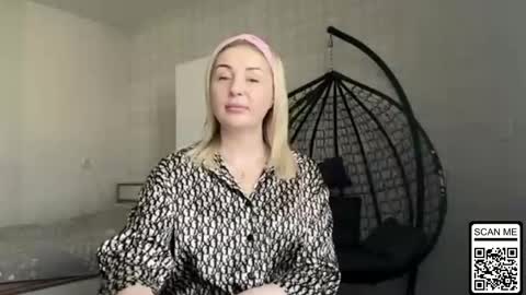 blondie_xoxoxo online show from 05-05-26, 06:54