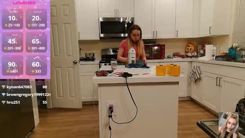 Bubbles online show from 10-19-25, 11:22