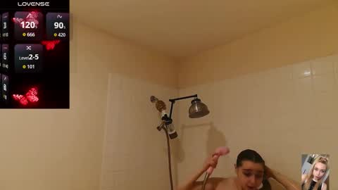 Snapshot of blondiebubblebooty chatting on 02-16-26, 03:24 Bubbles online show from 02-16-26, 03:24