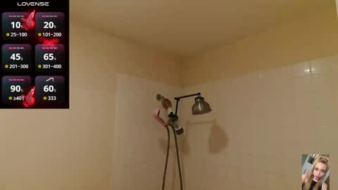 Snapshot of blondiebubblebooty chatting on 03-02-26, 03:52 Bubbles online show from 03-02-26, 03:52