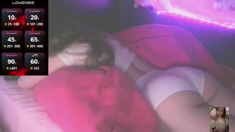 Snapshot of blondiebubblebooty chatting on 03-21-26, 08:45 Bubbles online show from 03-21-26, 08:45