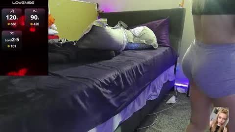 Snapshot of blondiebubblebooty chatting on 03-30-26, 05:08 Bubbles online show from 03-30-26, 05:08