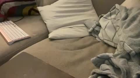 Snapshot of blondieslutt chatting on 11-05-25, 01:05 IM TRYNG online show from 11-05-25, 01:05