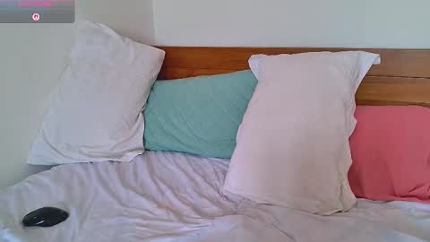 Sasha online show from 10-22-25, 06:24