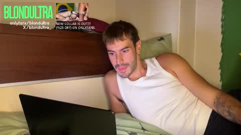 Snapshot of blondultra chatting on 10-03-25, 07:00 blondultra online show from 10-03-25, 07:00