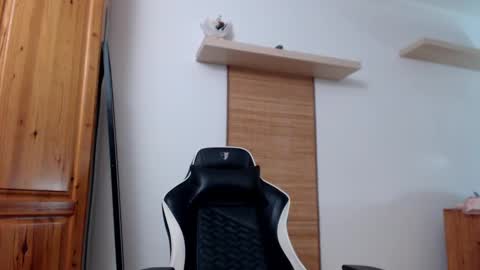 blondyelena online show from 12-12-24, 08:47