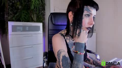 Snapshot of blood__mary chatting on 04-06-26, 04:46 Mary online show from 04-06-26, 04:46