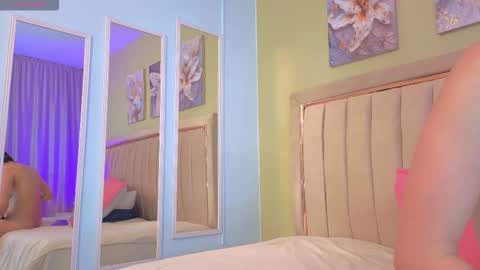 Snapshot of bloom_star01 chatting on 10-06-25, 12:13 bloom_star01 online show from 10-06-25, 12:13