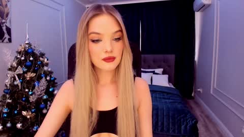 Sophia online show from 12-04-24, 11:52