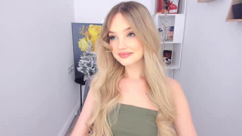 Sophia online show from 12-13-24, 02:49