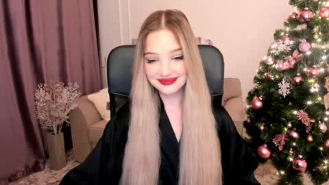 Sophia online show from 12-22-24, 05:42