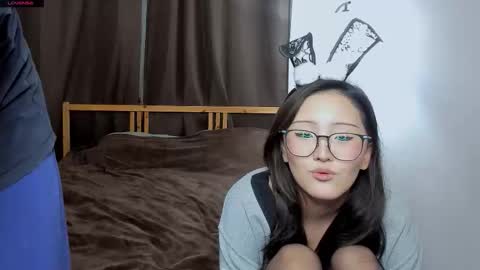 Sasha and Maria online show from 11-23-25, 10:31