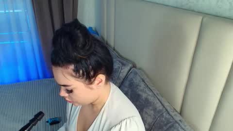Welcome guysMy name KatePVT its Open online show from 09-12-25, 06:35