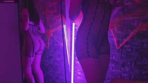 santiylola online show from 10-24-25, 02:08