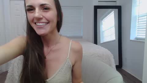 Snapshot of blowjobboss chatting on 12-04-24, 06:17 Sarah Zee online show from 12-04-24, 06:17