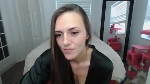 Snapshot of blowjobboss chatting on 01-06-25, 06:20 Sarah Zee online show from 01-06-25, 06:20
