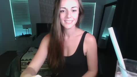 Snapshot of blowjobboss chatting on 09-08-25, 05:34 Sarah Zee online show from 09-08-25, 05:34