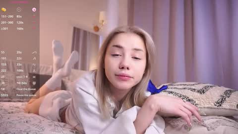 Adeline online show from 02-12-26, 05:57