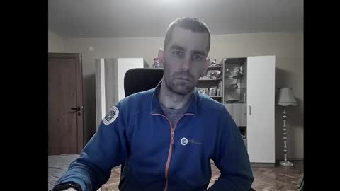 Runaway online show from 12-09-24, 03:33