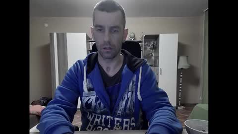 Runaway online show from 02-15-25, 07:39