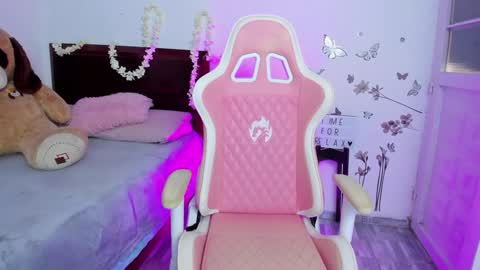 Linda  online show from 01-29-25, 07:22