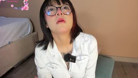 blue_sixx online show from 05-10-26, 06:24