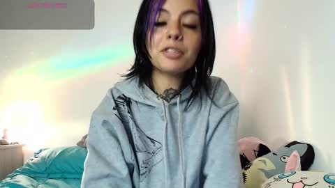 Snapshot of blue_tatuu1 chatting on 12-10-24, 03:30 Alice bleu for friends  online show from 12-10-24, 03:30