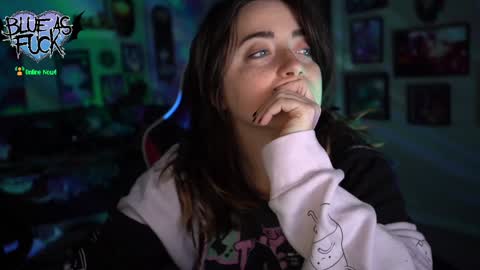 Snapshot of blueasfuck chatting on 01-03-25, 02:21 Blue online show from 01-03-25, 02:21