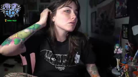 Snapshot of blueasfuck chatting on 09-23-25, 02:03 Blue online show from 09-23-25, 02:03