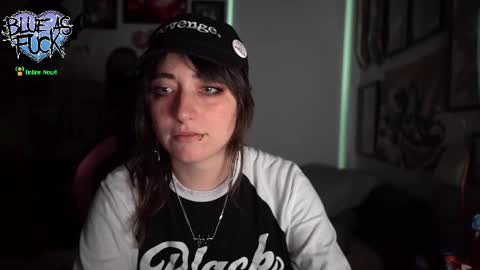 Snapshot of blueasfuck chatting on 10-07-25, 01:14 Blue online show from 10-07-25, 01:14