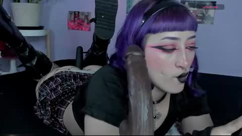 Sophie  online show from 06-30-26, 04:13