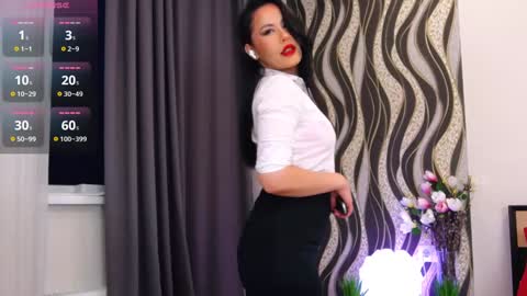 Snapshot of blueberryangel chatting on 12-11-24, 05:21 LENA online show from 12-11-24, 05:21