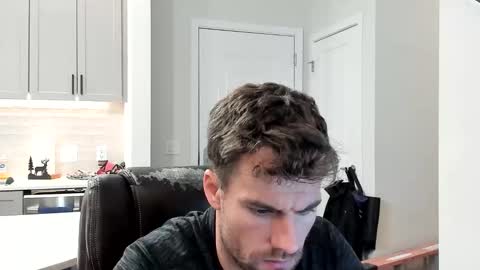 Snapshot of bluecollarhunk chatting on 02-15-26, 05:09 BlueCollarHunk online show from 02-15-26, 05:09