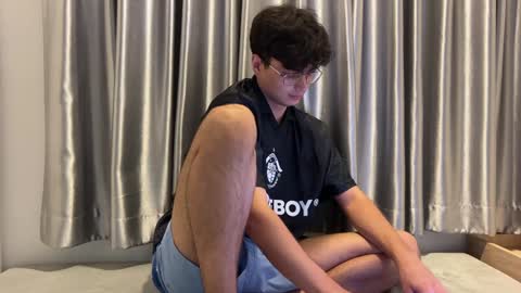 Daan online show from 12-04-24, 01:31