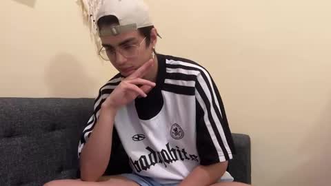 Daan online show from 02-16-25, 02:53